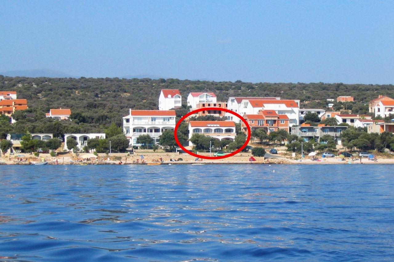 Apartments By The Sea Mandre, Pag - 8655 Kolan Exterior foto