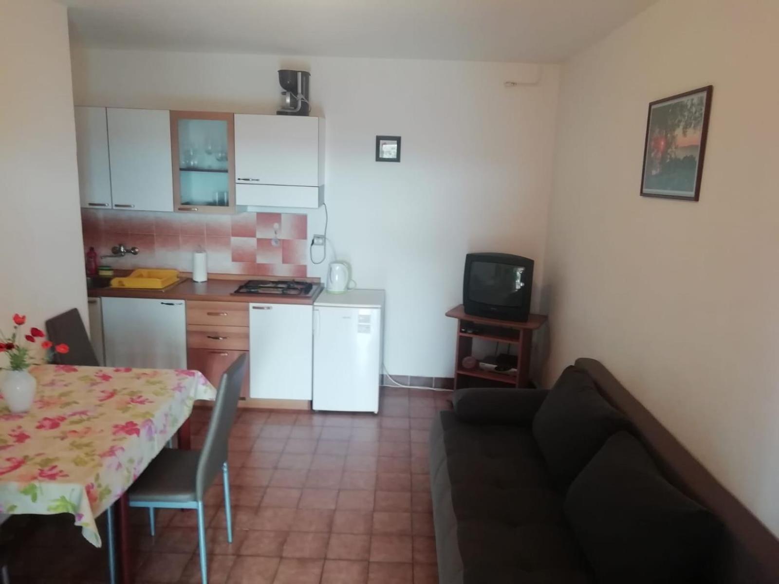 Apartments By The Sea Mandre, Pag - 8655 Kolan Quarto foto